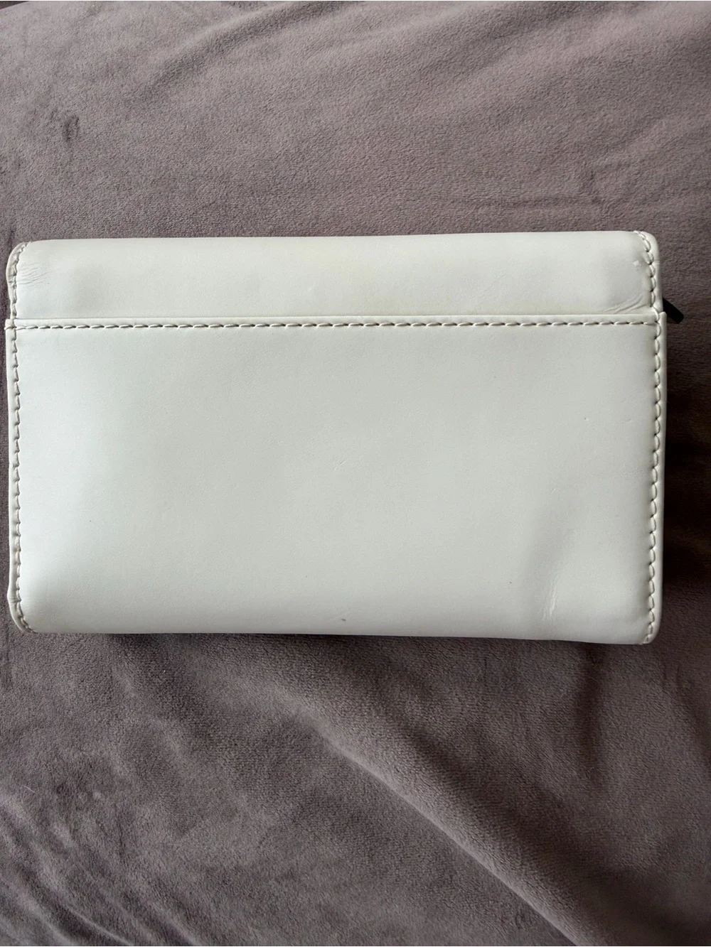 NWOT Dooney & Bourke Wexford Small Flap Wallet Ivory Leather Gold Logo